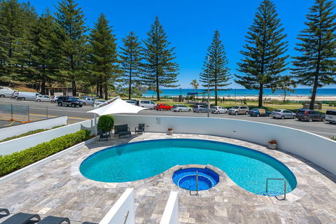 Bayview Apartments Rainbow Bay - Kempsey Accommodation 1