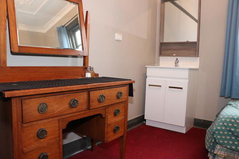 Bayview Hotel - Batemans Bay - Kempsey Accommodation 1