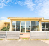 Bayview no 2 - Next to the Beach - Kempsey Accommodation