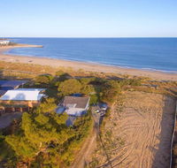 Beach Cottage In The Heart Of Mandurah - Kempsey Accommodation