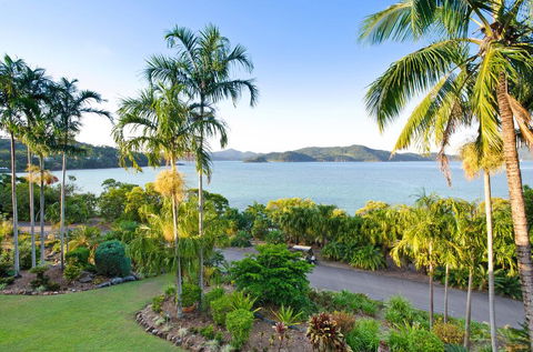 Beach Front Lagoon Lodge Apartments - Kempsey Accommodation 1