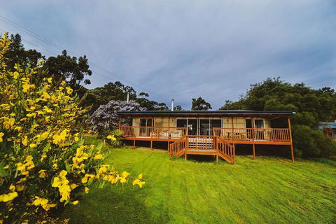 Beach House 'Aisling' - Kempsey Accommodation 3