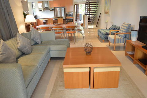Beach House Apartment 1 - Kempsey Accommodation 2