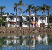 Beachfront 1 25 Willow Street - Kempsey Accommodation