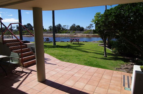Beachfront 5, 25 Willow Street - Kempsey Accommodation 2