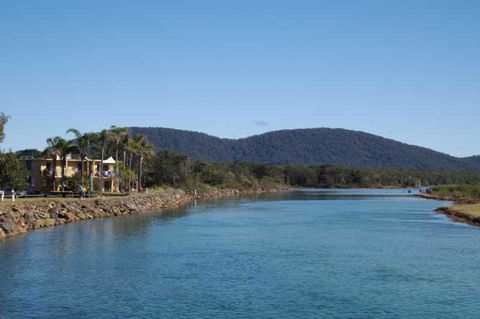 Beachfront 5, 25 Willow Street - Kempsey Accommodation 1