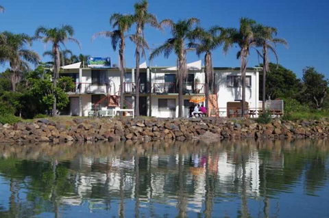 Beachfront 5, 25 Willow Street - Kempsey Accommodation 0