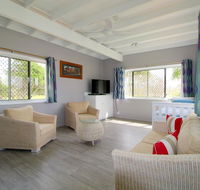 Beachfront 6 25 Willow Street - Kempsey Accommodation