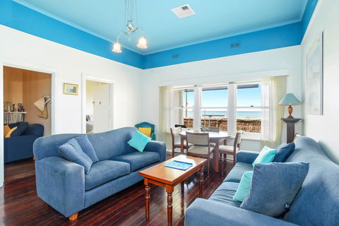 Beachfront Buena Vista - PetFriendly - Kempsey Accommodation 2
