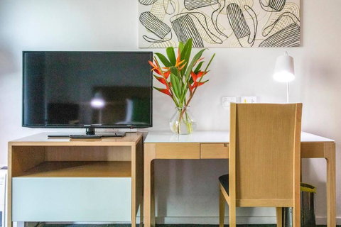 Resort-Style Sister Studios - Double Delight In The CBD - Kempsey Accommodation 1