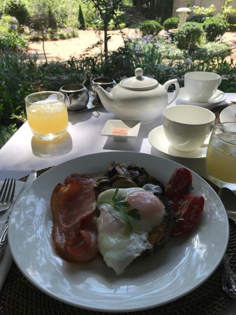 River Cottage - Kempsey Accommodation 3