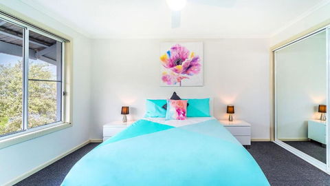RED Rock - Townhouse In Town - Kempsey Accommodation 3