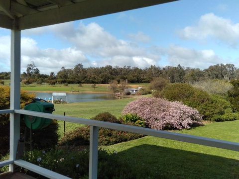 Redtail Ridge Cottages - Kempsey Accommodation 0