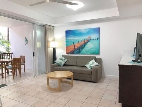 REEF RETREAT APARTMENTS PALM COVE Unit 11 - Kempsey Accommodation 0