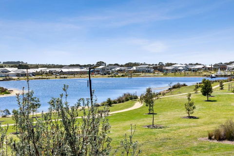 REFLECTIONS At Lonsdale - Kempsey Accommodation 1