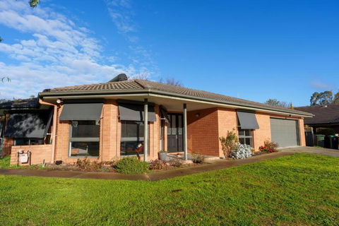 Relaxing 3bd In Tranquil Setting - Kempsey Accommodation 0