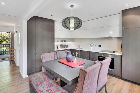 Ren Basera - Kempsey Accommodation 1