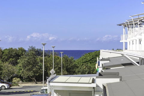 RESORT ON THE BEACH 1219/20 - Kempsey Accommodation 3