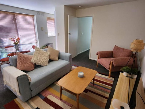 Retro Rose St Kilda Mansions - Kempsey Accommodation 1