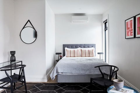 Richmond Studios By Short & Long Stays - Kempsey Accommodation 3