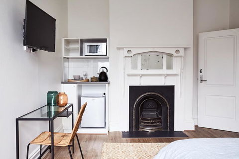 Richmond Studios By Short & Long Stays - Kempsey Accommodation 2