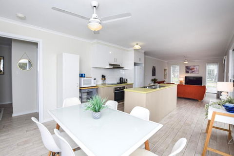 River Retreat - Kempsey Accommodation 3