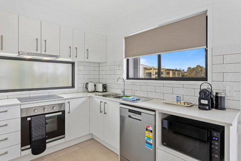 Riverside 3-Bed Home With Study Nook And BBQ - Kempsey Accommodation 3