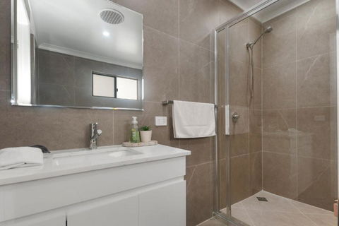 Riverside Serenity - Kempsey Accommodation 3