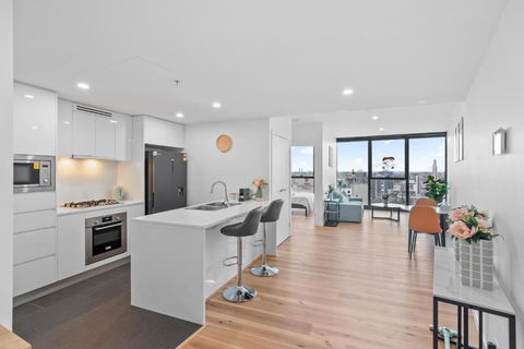 RiverViews 1BR 1BA Skytower Apt With Pool, Gym, Sauna - Kempsey Accommodation 1