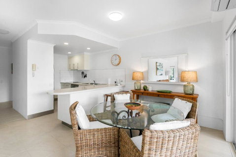 Riviera Noosa Resort - Kempsey Accommodation 2