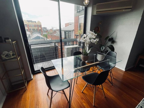 Red Tulip Apartments In Prahran - Kempsey Accommodation 3