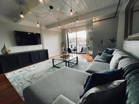 Red Tulip Apartments In Prahran - Kempsey Accommodation 0