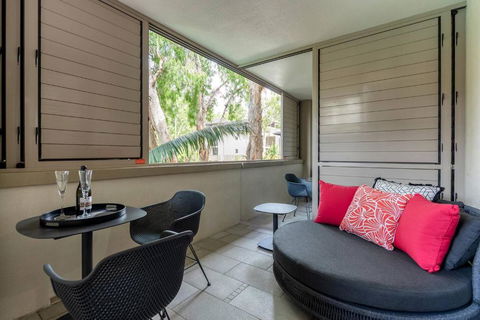 Rose At Temple Palm Cove - A Poolside Paradise - Kempsey Accommodation 2