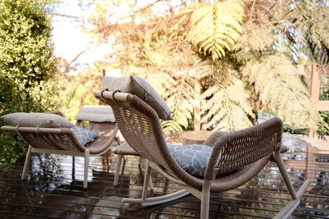 Romantic Garden Cottage With Home Cinema - Kempsey Accommodation 2