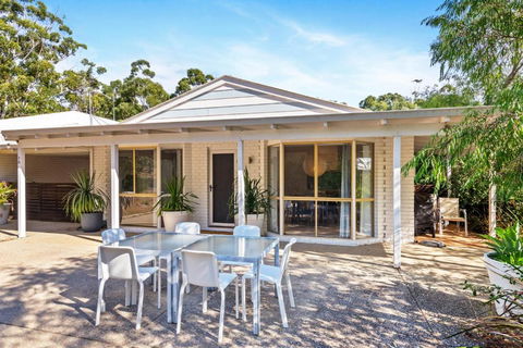 Salt Life - Kempsey Accommodation 2