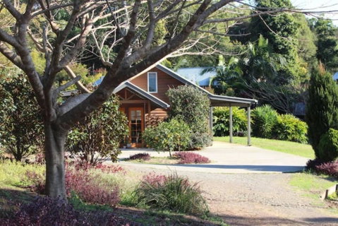 Romantic Lakeview Cottage - Kempsey Accommodation 0