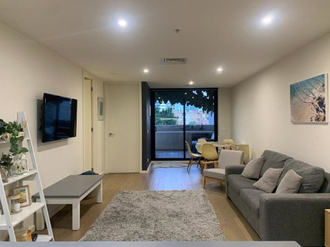 Rooftop Infinity Pool - St Kilda Luxury - Kempsey Accommodation 2