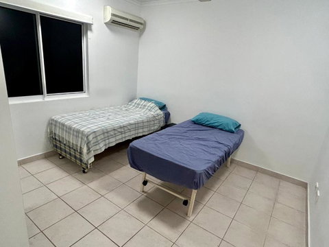 Room In City With Kittens! - Kempsey Accommodation 1