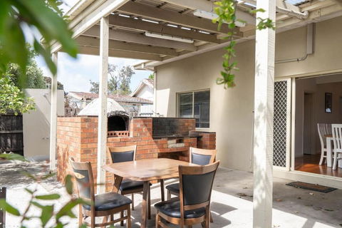 Rosebud Reset - A Beachside Group Getaway - Kempsey Accommodation 0