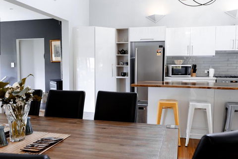 Rosella - Kempsey Accommodation 2