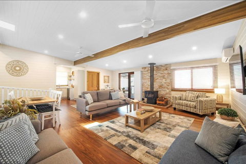Rosemill Cottage - Mobility Friendly Accommodation Never Looked Better! - Kempsey Accommodation 1