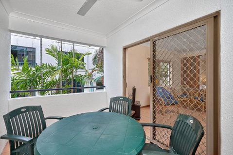 Royal Palm Villas - Kempsey Accommodation 3