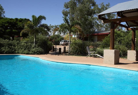 Rubyvale Motel & Holiday Units - An Adults Only Getaway - Kempsey Accommodation 1