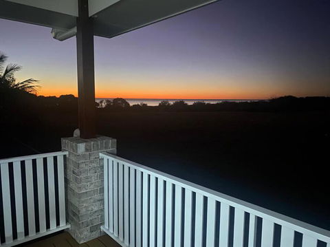 Rules Beach House QLD 4674- Opt 2 - 3BDR Unit, 2BR - Kempsey Accommodation 3