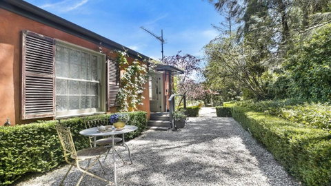 Saint Eloi Le Jardin - Kempsey Accommodation 2