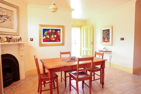 SaltBush Cottage - Kempsey Accommodation 3