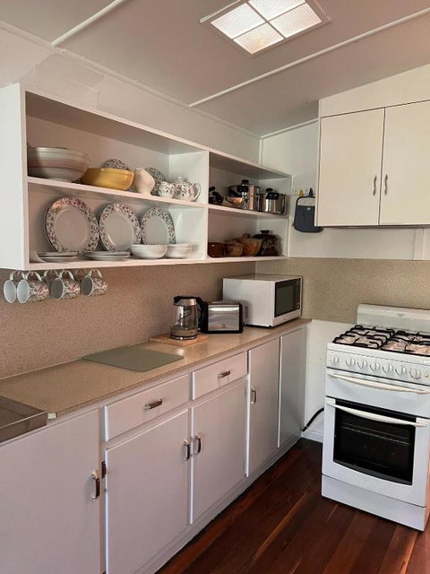 Samantha - Kempsey Accommodation 1