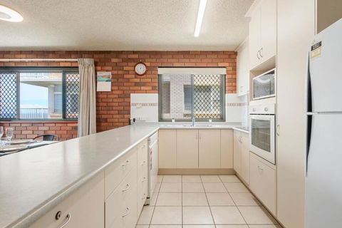 San Clemente Unit 4 24 Orvieto Terrace - Kempsey Accommodation 2