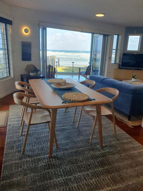 Sanbah-Surf, Views, Beach - Kempsey Accommodation 2