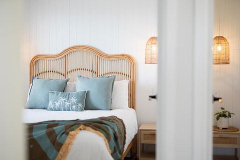 Sanbis Cabin - Hidden Boutique Retreat, Sea Views - Kempsey Accommodation 0